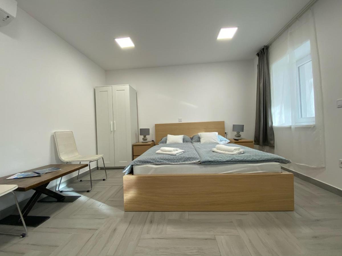 Sulyom Panzio Apartment Tiszafured Ngoại thất bức ảnh