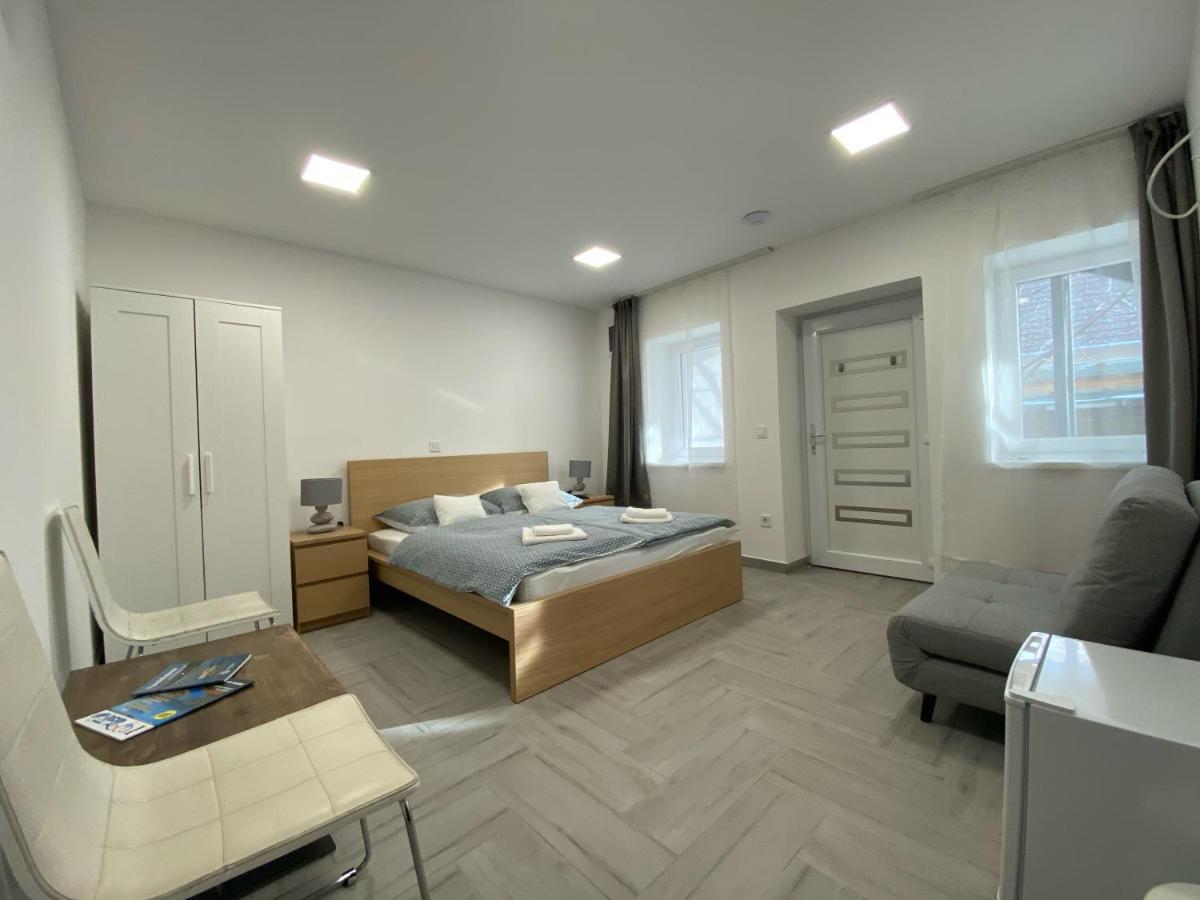 Sulyom Panzio Apartment Tiszafured Ngoại thất bức ảnh