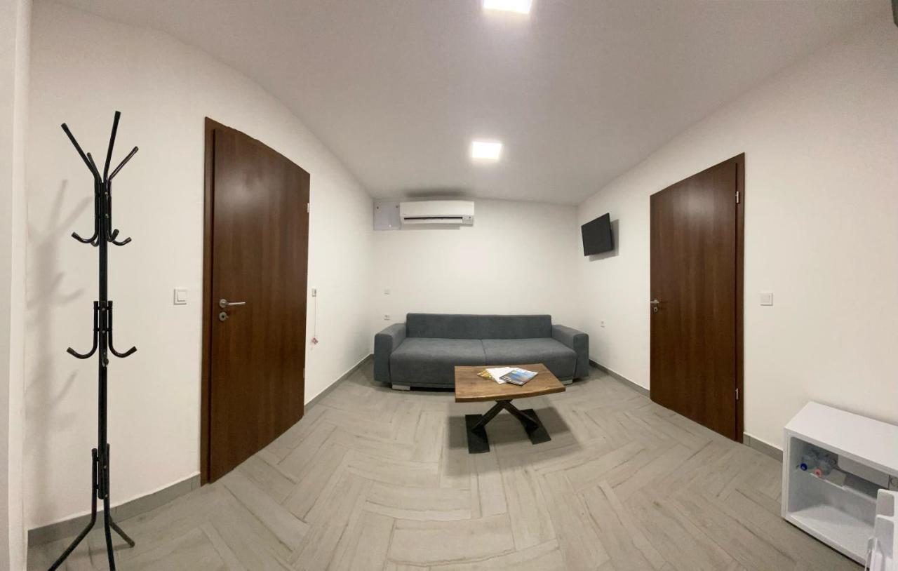 Sulyom Panzio Apartment Tiszafured Ngoại thất bức ảnh