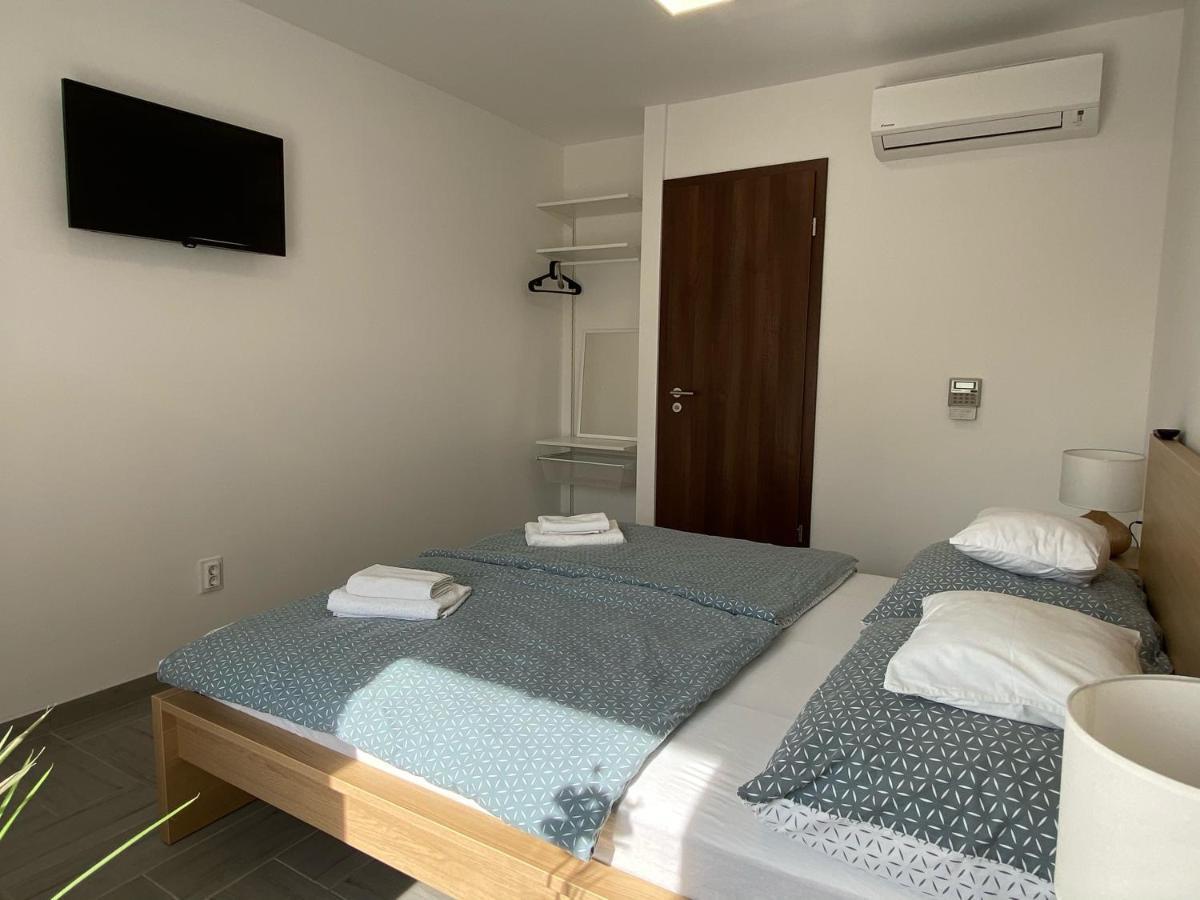 Sulyom Panzio Apartment Tiszafured Ngoại thất bức ảnh