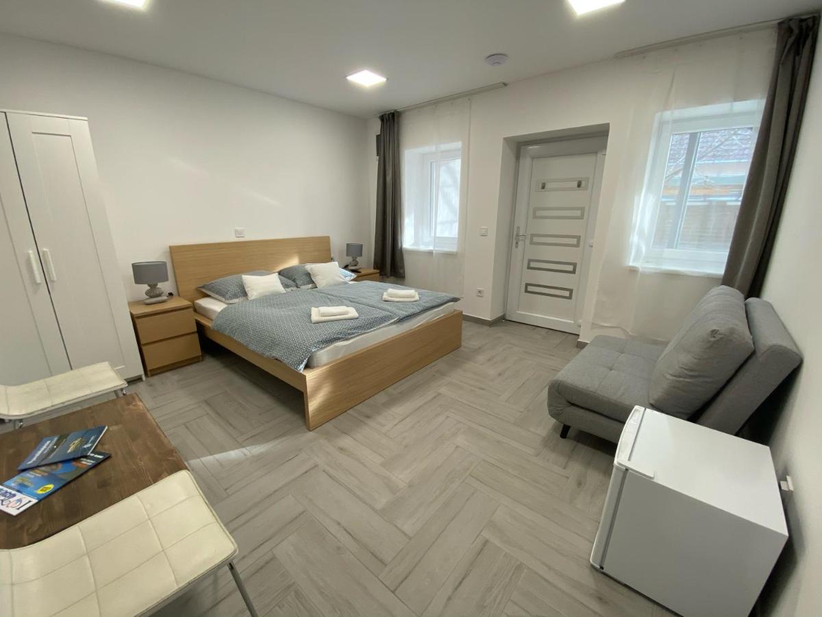 Sulyom Panzio Apartment Tiszafured Ngoại thất bức ảnh